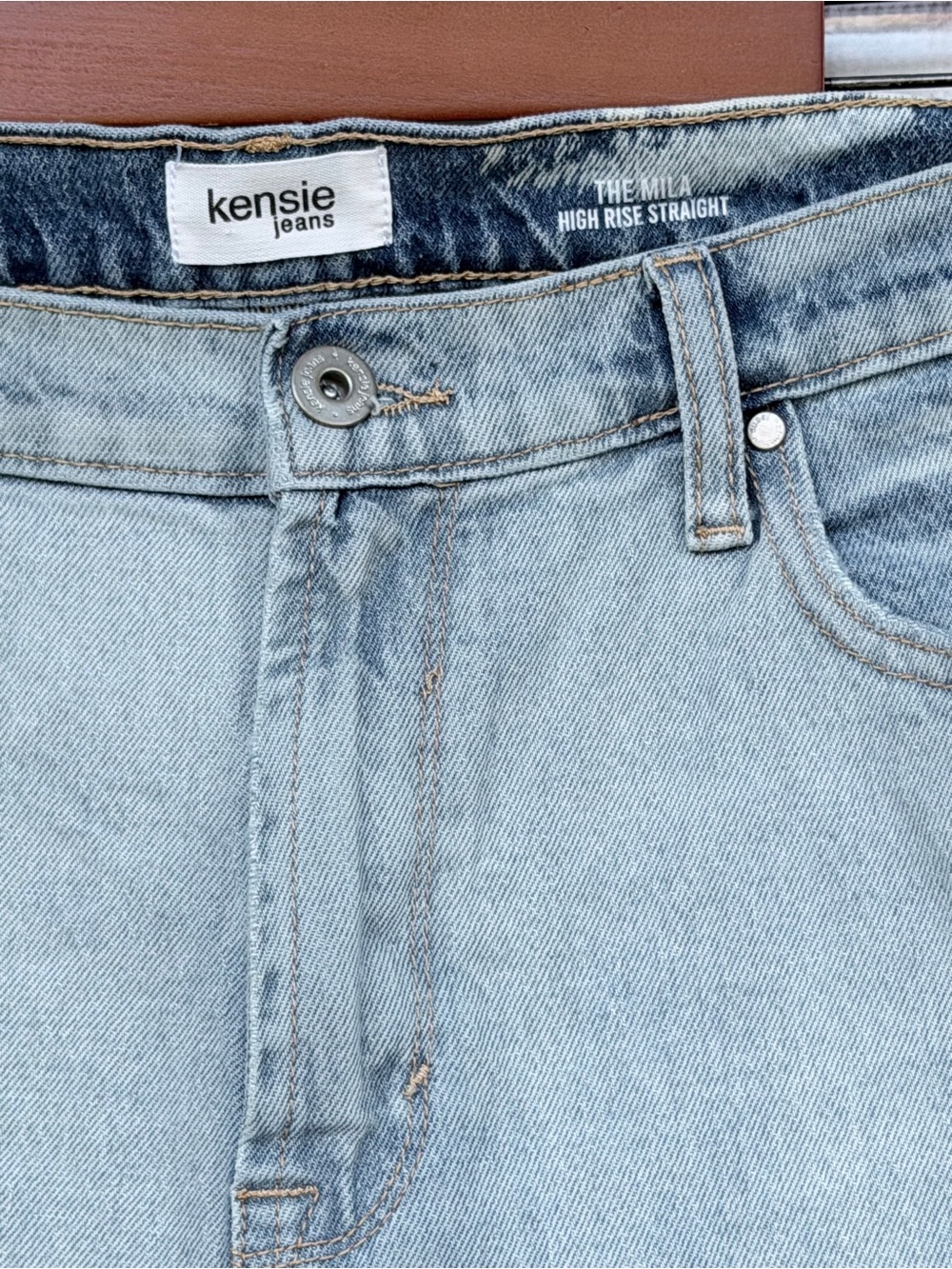 Kensie Jeans High Rise Straight Leg Denim Classic 5-Pocket Jeans - Size 31 - Picture 4 of 9